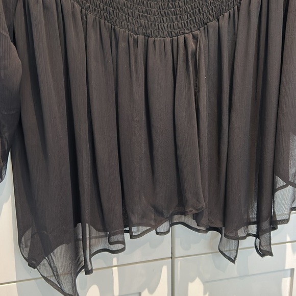 Love & Legend Black Sheer Long Sleeve Smocked Off the Shoulders Blouse Size 20 - Picture 6 of 15